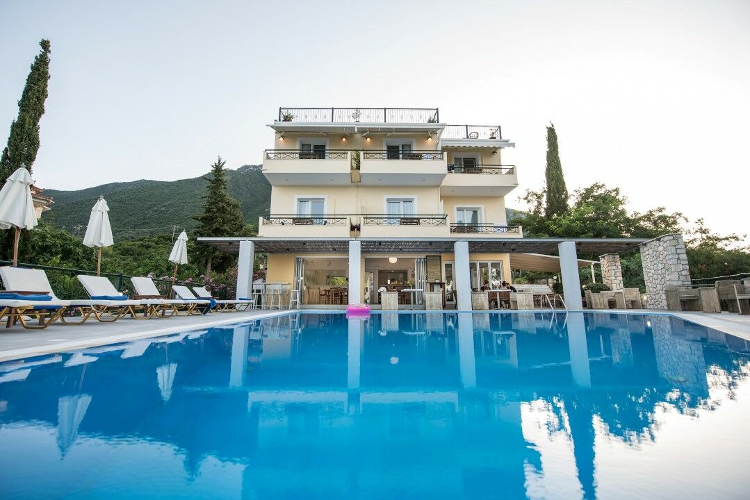 Aliki Hotel Никиана Екстериор снимка